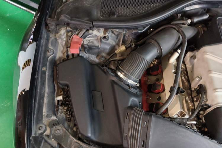 Used Audi A6L  Engine Bay Right