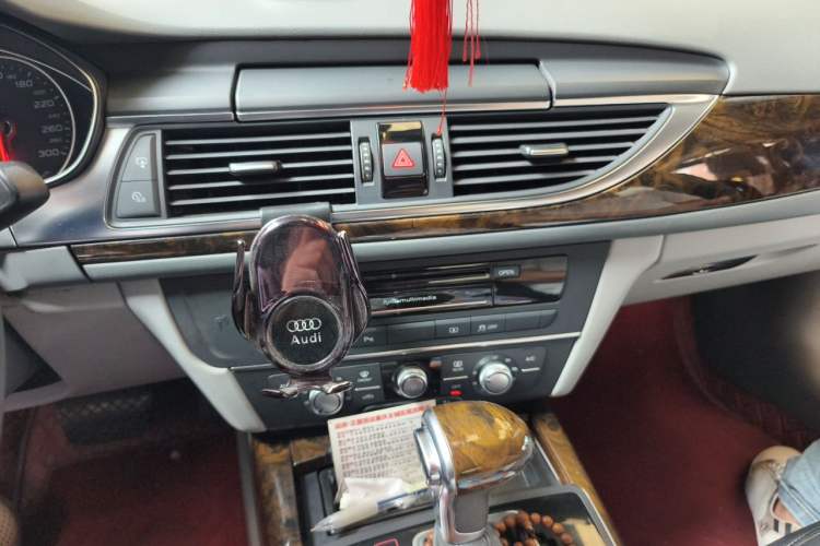 Used Audi A6L 2014 TFSI Standard Model Audio And AC Panel