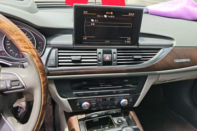 Used Audi A6L 2014 50 TFSI quattro Luxury Model Audio And AC Panel