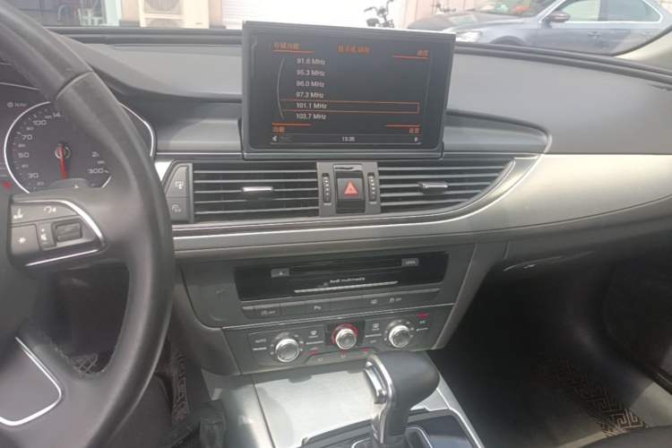 Used Audi A6L 2014 TFSI Standard Model Audio And AC Panel