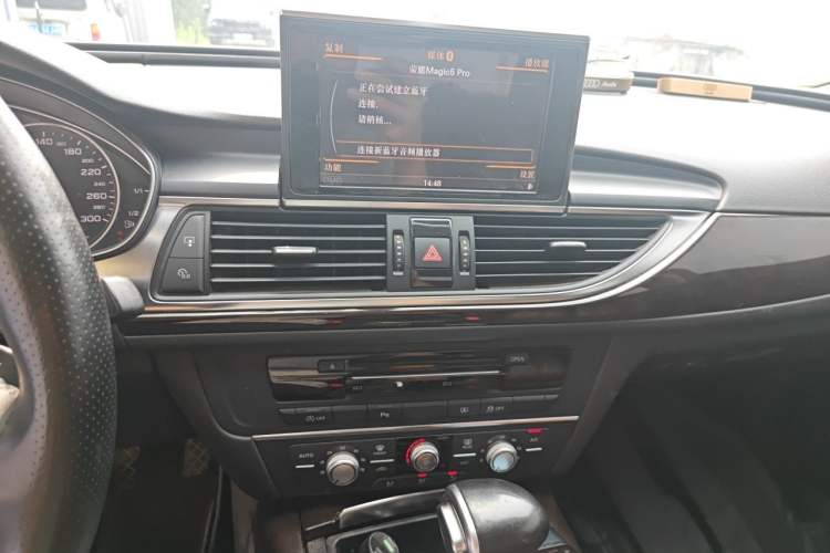 Used Audi A6L 2014 TFSI Standard Model Audio And AC Panel