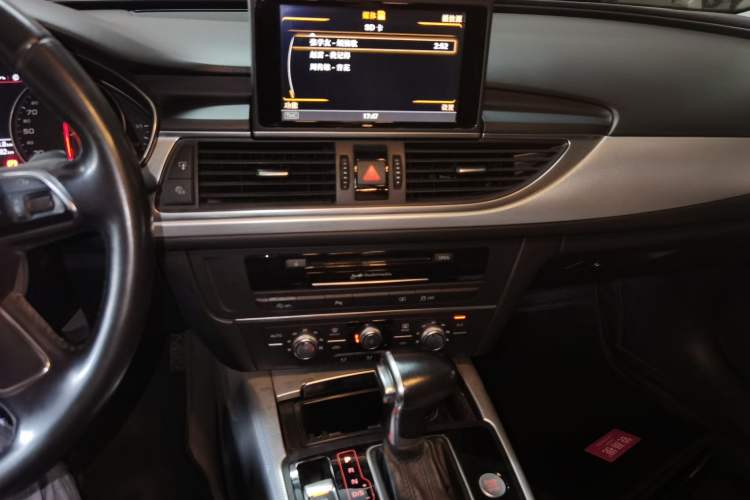 Used Audi A6L 2014 TFSI Standard Model Audio And AC Panel