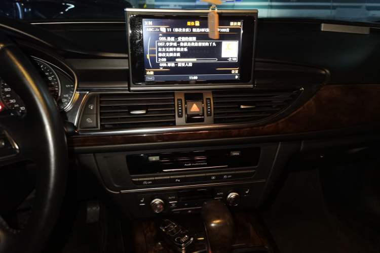 Used Audi A6L 2014 30 FSI Comfort Model Audio And AC Panel