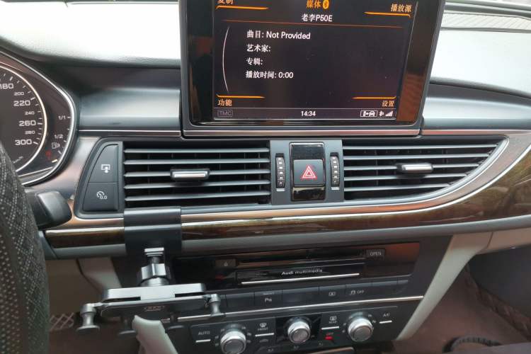 Used Audi A6L 2014 TFSI Standard Model Audio And AC Panel