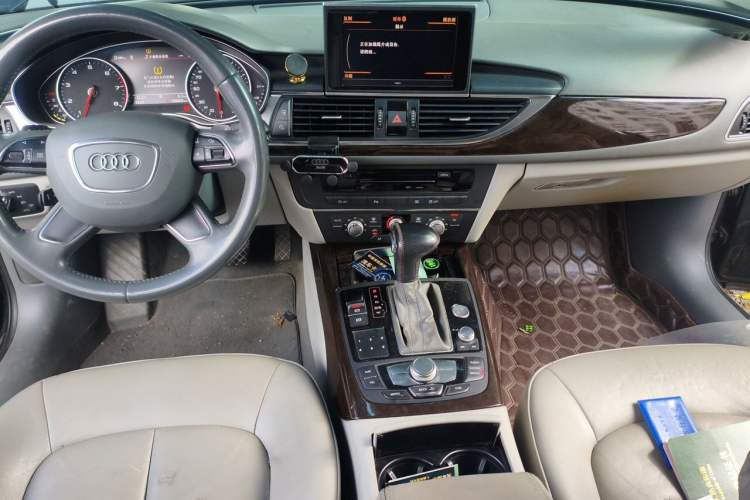 Used Audi A6L 2014 30 FSI Technology Model Audio And AC Panel