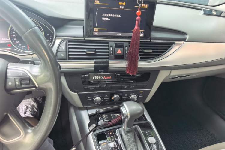 Used Audi A6L 2014 30 FSI Technology Model Audio And AC Panel