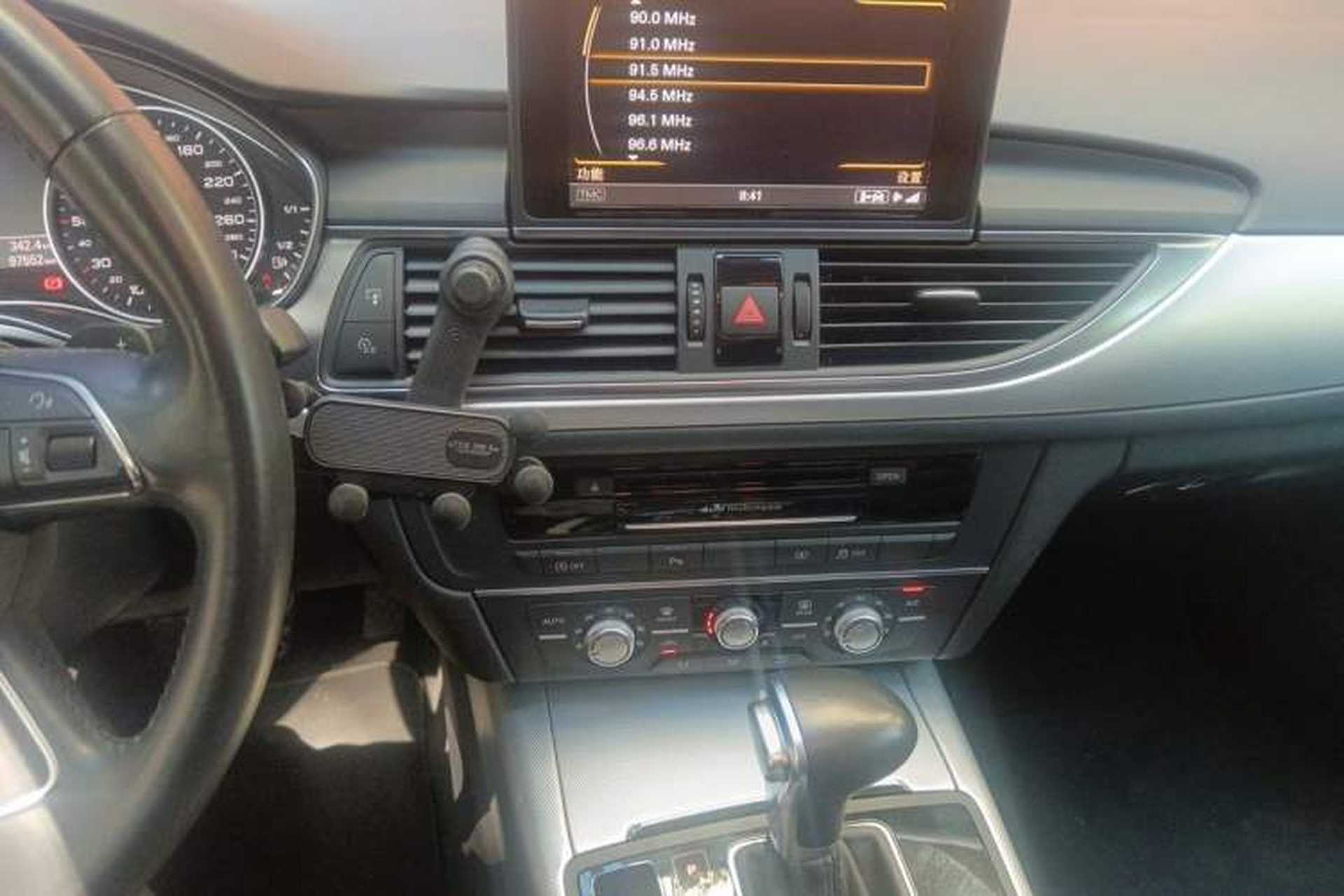 Used Audi A6L 2014 30 FSI Technology Model Audio And AC Panel