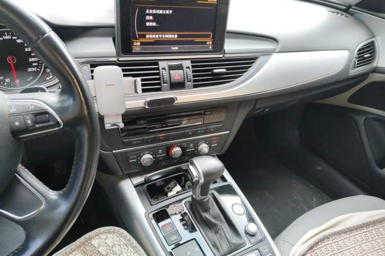 Used Audi A6L 2014 TFSI Standard Model Audio And AC Panel