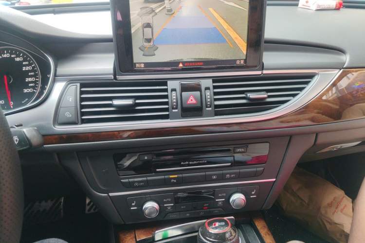 Used Audi A6L 2014 30 FSI Comfort Model Audio And AC Panel