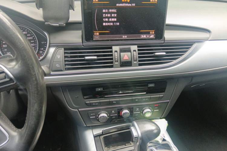 Used Audi A6L 2014 TFSI Standard Model Audio And AC Panel