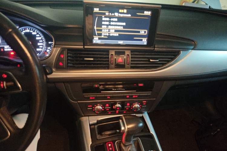 Used Audi A6L 2014 TFSI Standard Model Audio And AC Panel