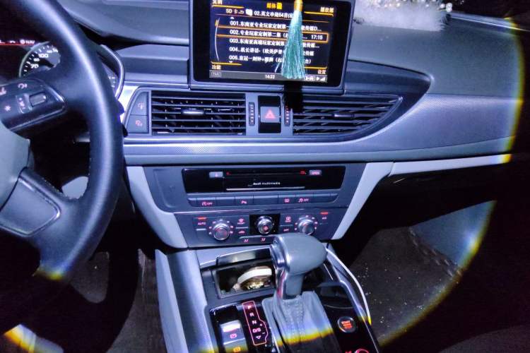 Used Audi A6L 2014 TFSI Standard Model Audio And AC Panel