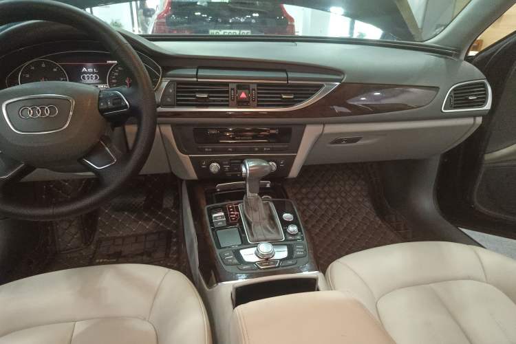 Used Audi A6L 2014 30 FSI Comfort Model Audio And AC Panel