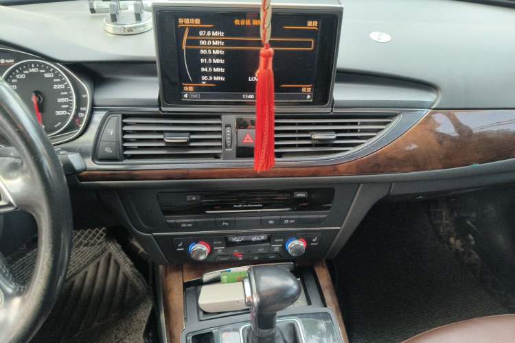 Used Audi A6L 2014 30 FSI Comfort Model Audio And AC Panel