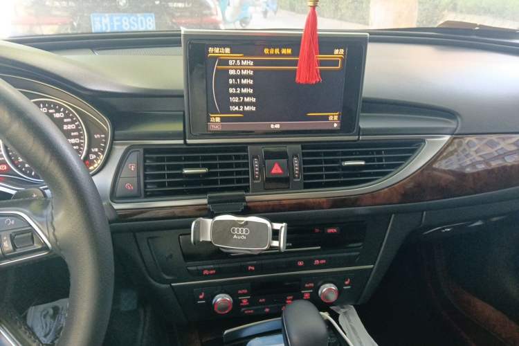 Used Audi A6L 2014 30 FSI Comfort Model Audio And AC Panel