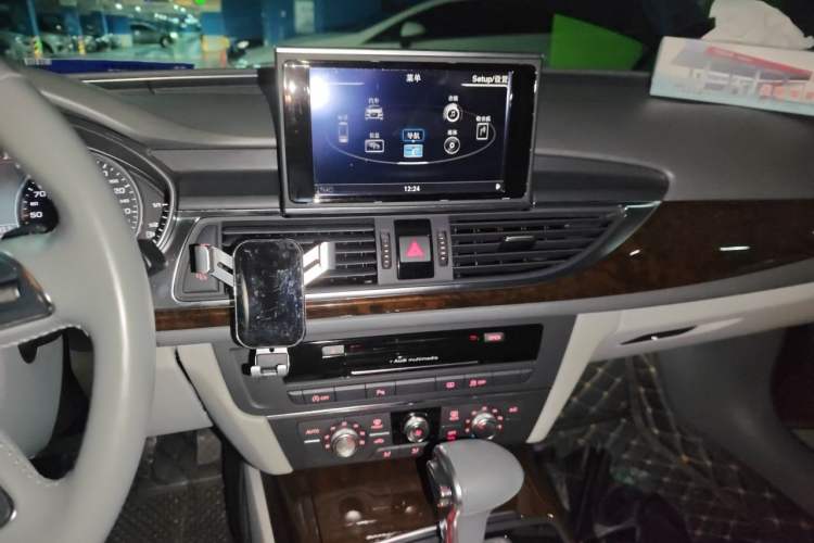 Used Audi A6L 2014 TFSI Standard Model Audio And AC Panel