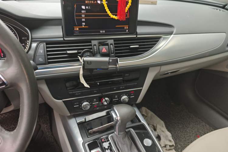 Used Audi A6L 2014 TFSI Standard Model Audio And AC Panel