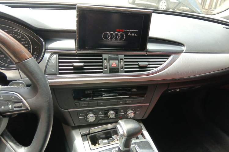 Used Audi A6L 2014 TFSI Standard Model Audio And AC Panel