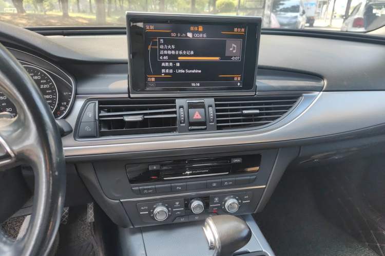 Used Audi A6L 2014 TFSI Standard Model Audio And AC Panel