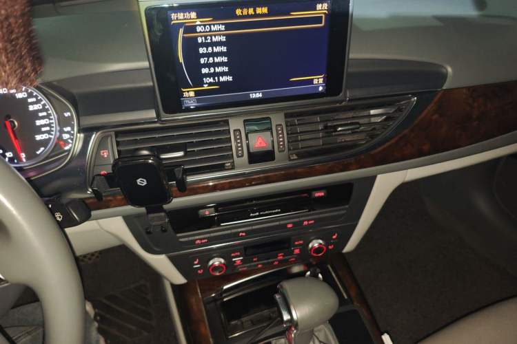 Used Audi A6L 2014 35 FSI Comfort Version Audio And AC Panel