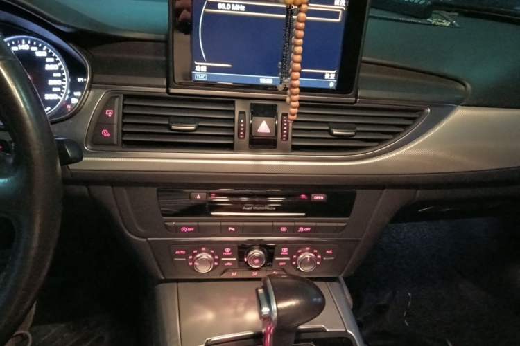 Used Audi A6L 2014 TFSI Standard Model Audio And AC Panel