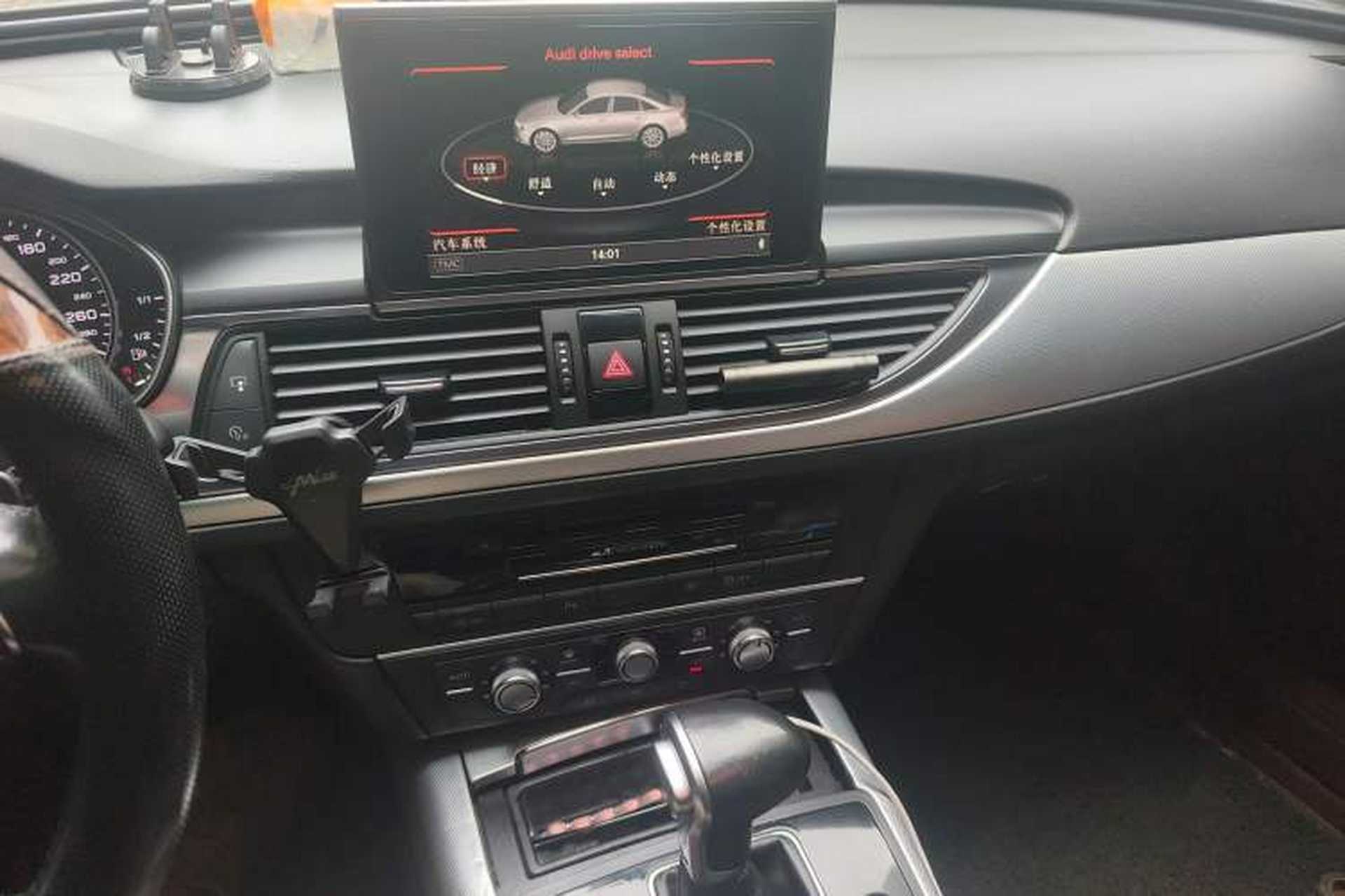 Used Audi A6L 2014 TFSI Standard Model Audio And AC Panel