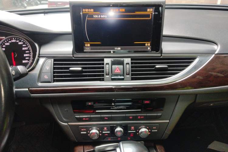 Used Audi A6L 2014 TFSI Standard Model Audio And AC Panel