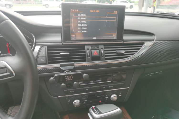 Used Audi A6L 2014 30 FSI Technology Model Audio And AC Panel