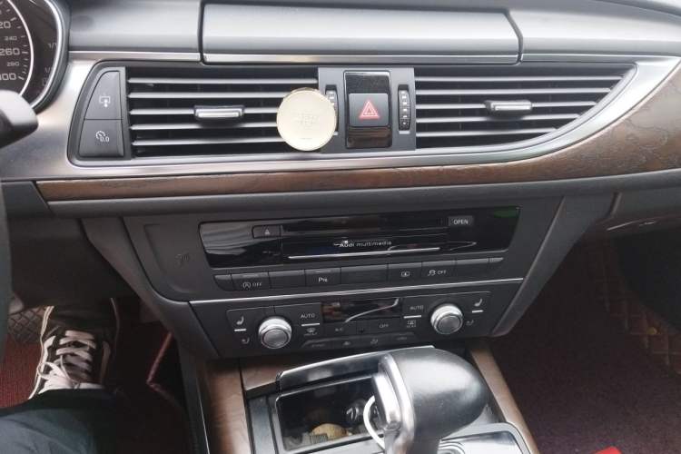 Used Audi A6L 2014 50 TFSI quattro Luxury Model Audio And AC Panel