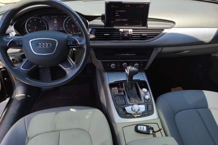 Used Audi A6L 2014 TFSI Standard Model Audio And AC Panel