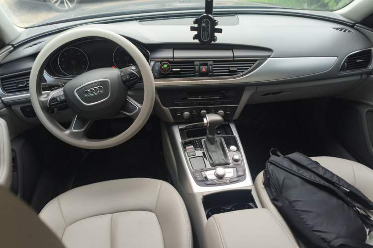 Used Audi A6L 2014 TFSI Standard Model Center Console
