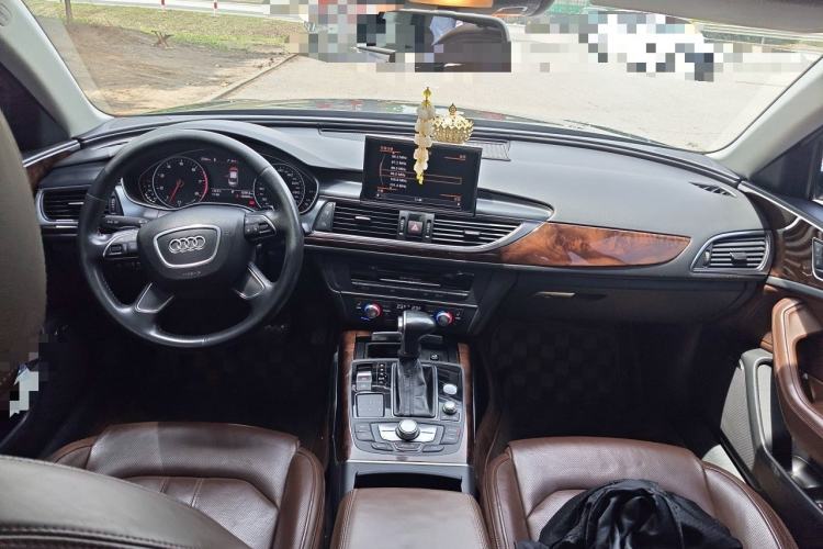 Used Audi A6L 2014 35 FSI Comfort Version Center Console