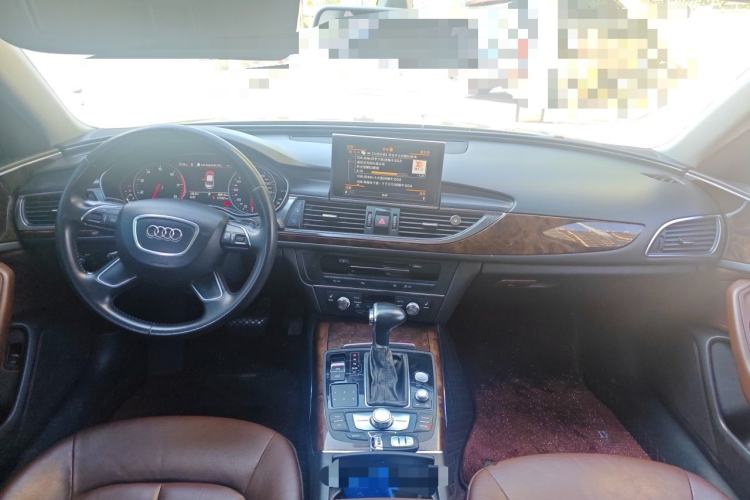 Used Audi A6L 2014 30 FSI Comfort Model Center Console