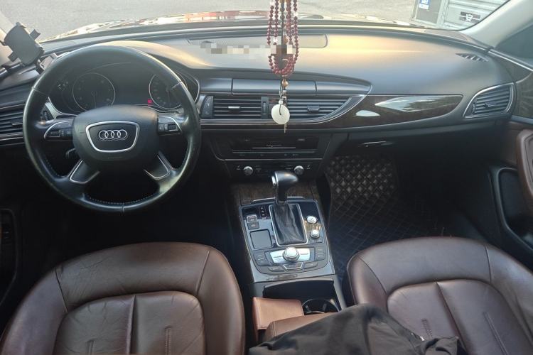 Used Audi A6L 2014 TFSI Comfort Model Center Console