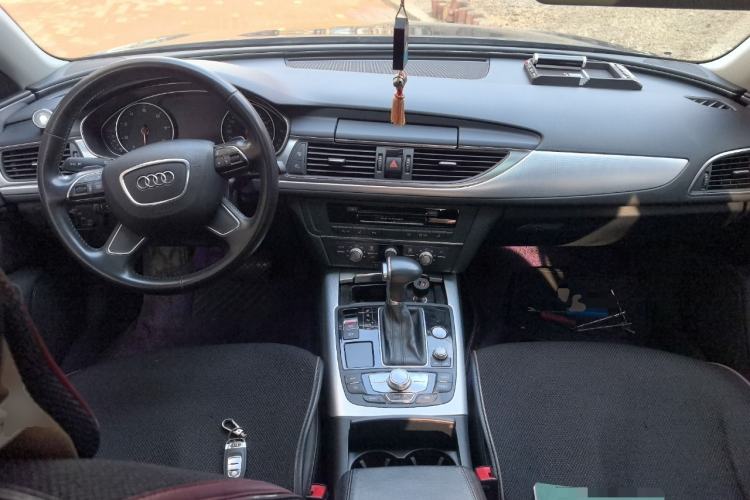 Used Audi A6L 2014 TFSI Comfort Model Center Console