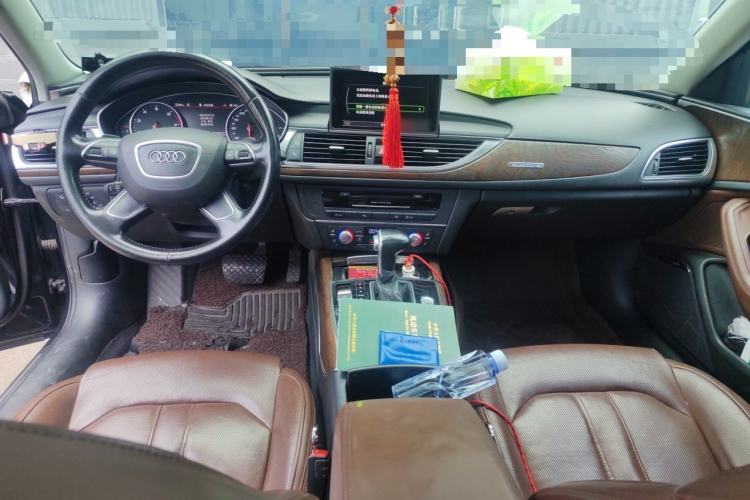 Used Audi A6L 2014 35 FSI quattro Luxury Model Center Console