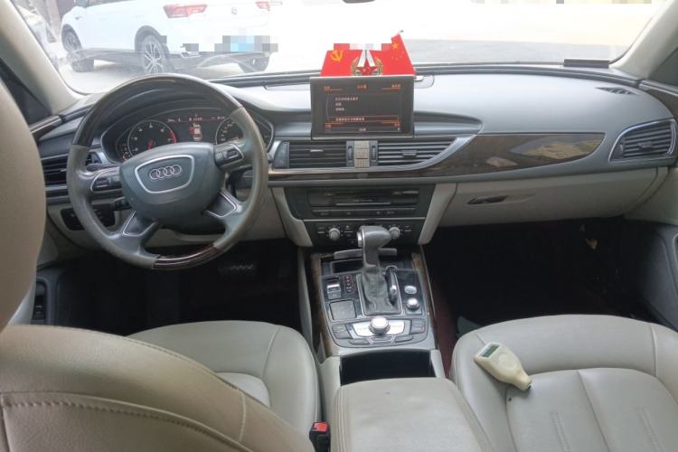 Used Audi A6L 2014 30 FSI Technology Model Center Console
