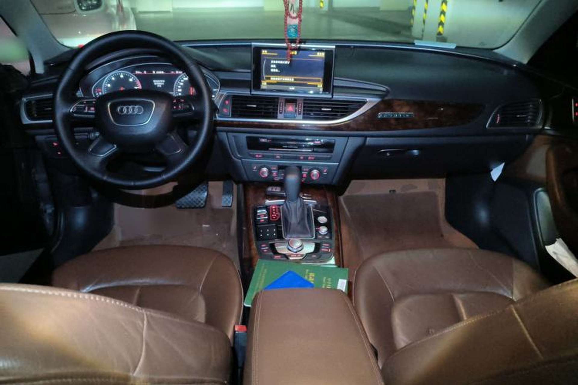 Used Audi A6L 2014 30 FSI Comfort Model Center Console