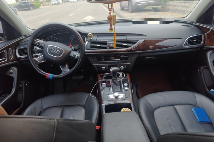 Used Audi A6L 2014 30 FSI Luxury Model Center Console