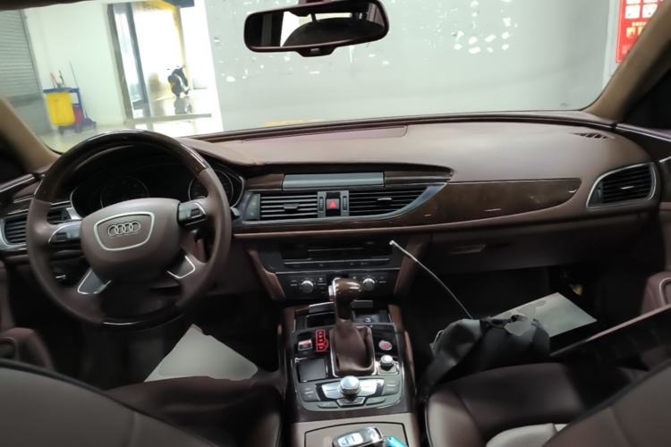 Used Audi A6L 2014 TFSI Standard Model Center Console