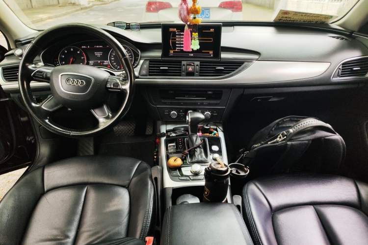 Used Audi A6L 2014 30 FSI Technology Model Center Console