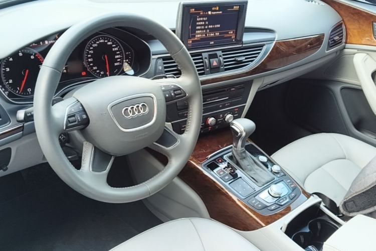 Used Audi A6L 2014 TFSI Standard Model Center Console