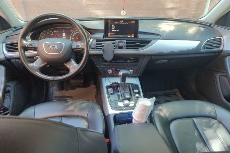 Used Audi A6L 2014 TFSI Comfort Model Center Console