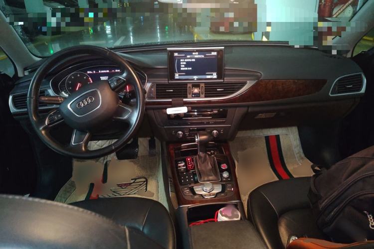 Used Audi A6L 2014 30 FSI Comfort Model Center Console