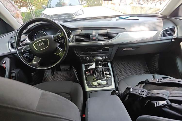 Used Audi A6L 2014 TFSI Standard Model Center Console
