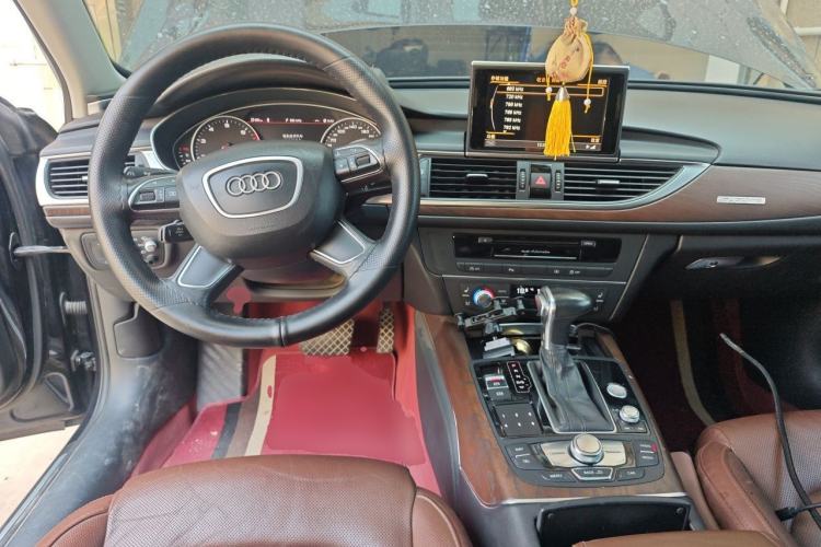 Used Audi A6L 2014 50 TFSI quattro Luxury Model Center Console