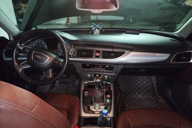 Used Audi A6L 2014 TFSI Comfort Model Center Console