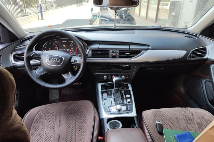 Used Audi A6L 2014 TFSI Standard Model Center Console