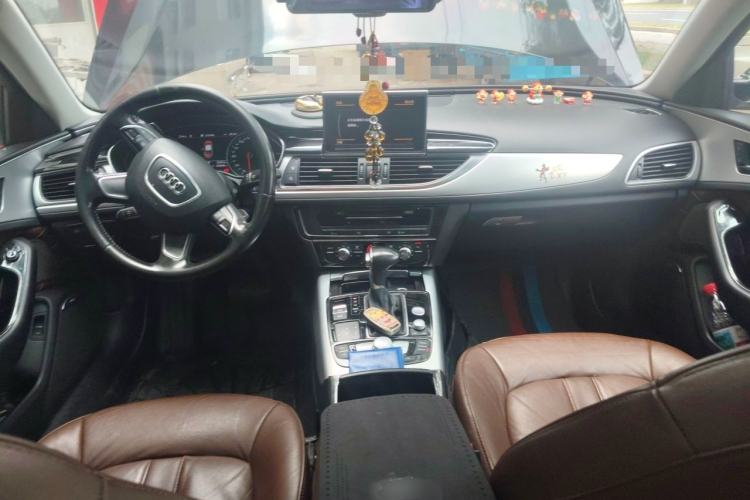 Used Audi A6L 2014 30 FSI Technology Model Center Console