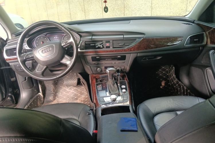 Used Audi A6L 2014 TFSI Comfort Model Center Console
